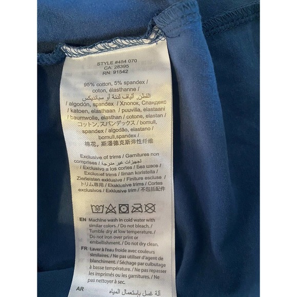 Can-am Womens v neck pocket t shirt blue size Medium New NWT. U2 - Picture 4 of 9